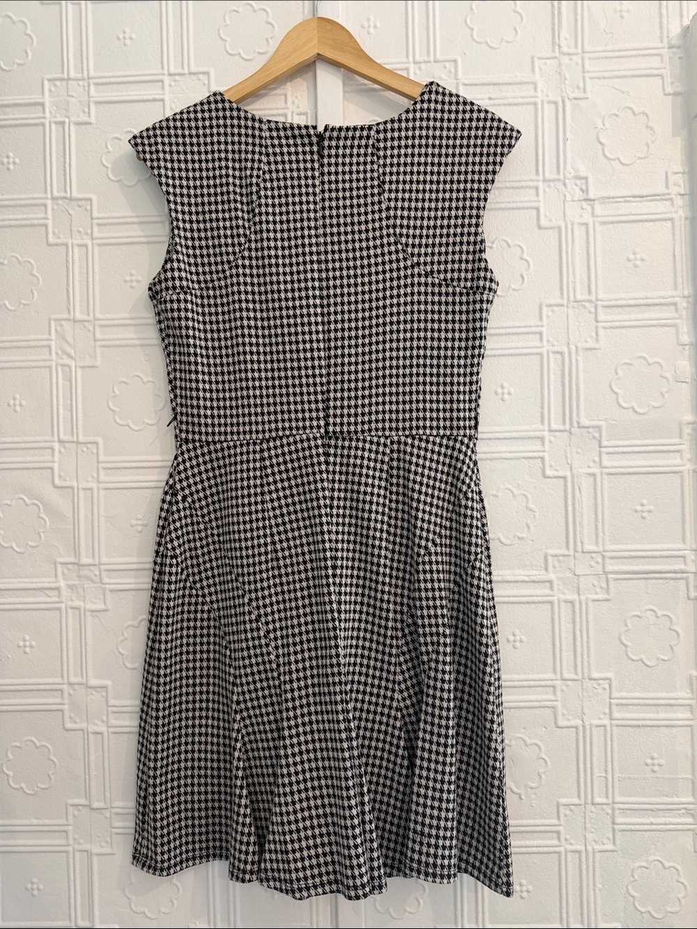 Merona Black & White Houndstooth Cap Sleeve Dress Size L - Picture 5 of 7